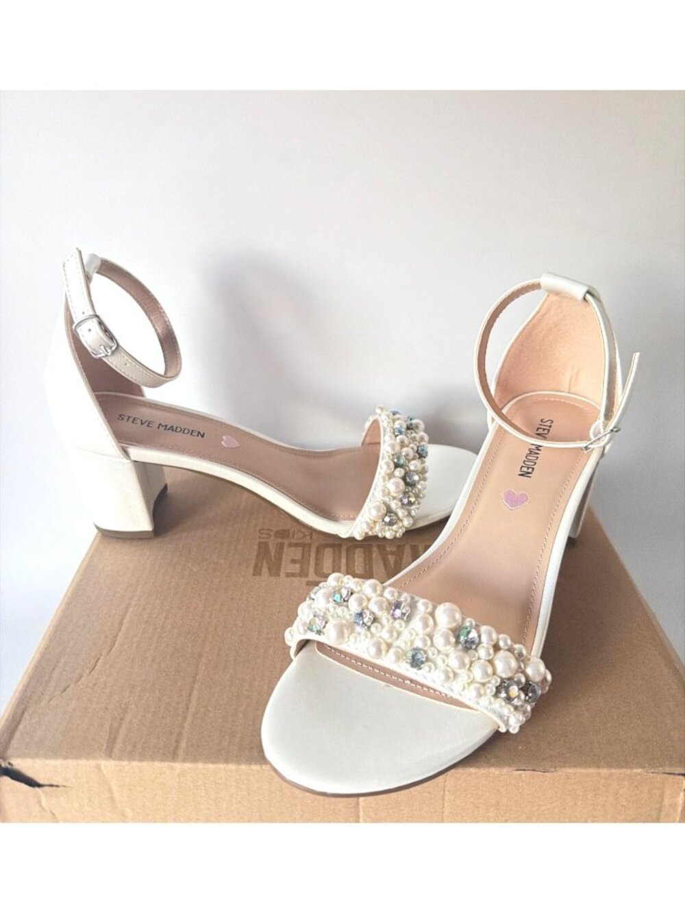 Steve Madden JCarrson Pearl Beads block Heel Ivory Sandals Big Kid Size 6